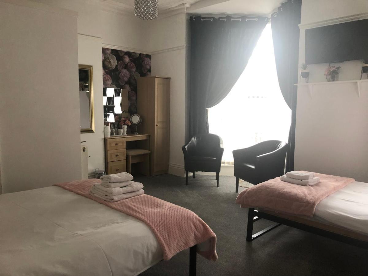 Seacrest Guest House Room Only Whitby Exterior photo